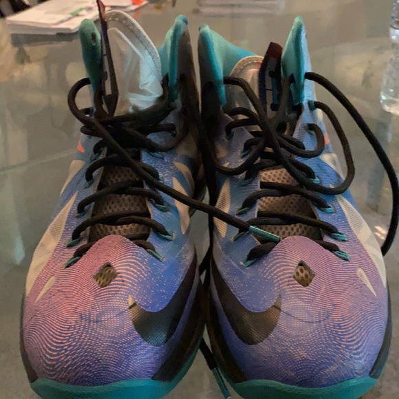 COPY - Lebron 10 Pure Platinum - Picture 5 of 5